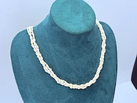 Meerstrengs zoetwaterparel collier 'rice beads' met zilveren sluiting