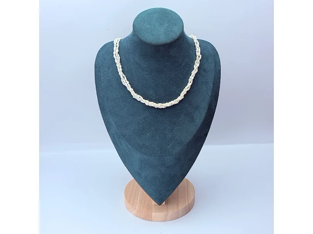 Meerstrengs zoetwaterparel collier 'rice beads' met zilveren sluiting - afbeelding 2 van  6