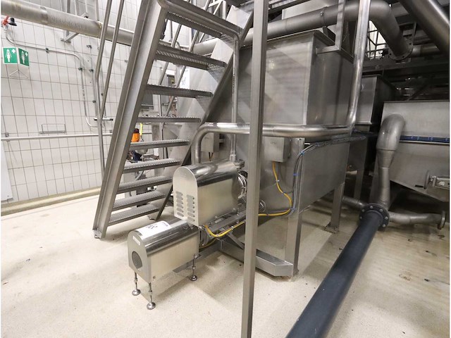 Meervoudige rvs reservoir opstelling - afbeelding 2 van  4