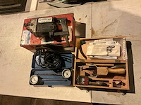 Meetapparatuur en boorhamer - afbeelding 1 van  8