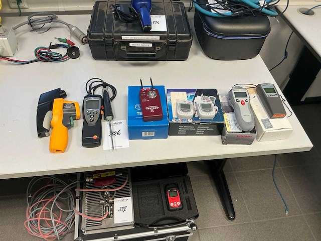 Meetgereedschap (8x) - afbeelding 1 van  3