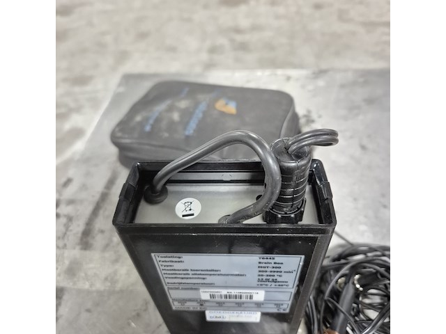 Meetinstrumenten, zekeringen en kabelbinders - afbeelding 7 van  12