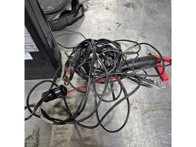 Meetinstrumenten, zekeringen en kabelbinders - afbeelding 8 van  12