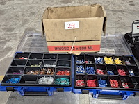 Meetinstrumenten, zekeringen en kabelbinders - afbeelding 12 van  12