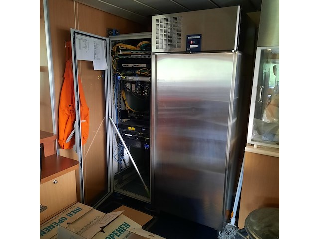 Meetvaartuig / catamaran 'scheurrak', damen, 2005 - afbeelding 131 van  137