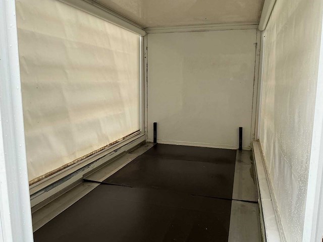 Mega - m10 - various internal transport - 2015 - afbeelding 2 van  5
