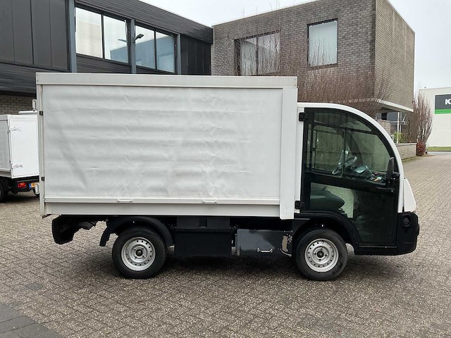 Mega - m10 - various internal transport - 2015 - afbeelding 5 van  5