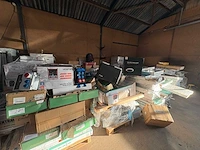 Mega partij retourgoederen - eurom, magnum, abb, solar, eaton, tkf, wallbox, ymvk, gira, - laadpalen, verwarming, aardlekautomaten, koeling, vloerverwarming, thermostaten, sanitair, infrorood, stroomdraad, keukenapparatuur, verlichting etc - afbeelding 20 van  38