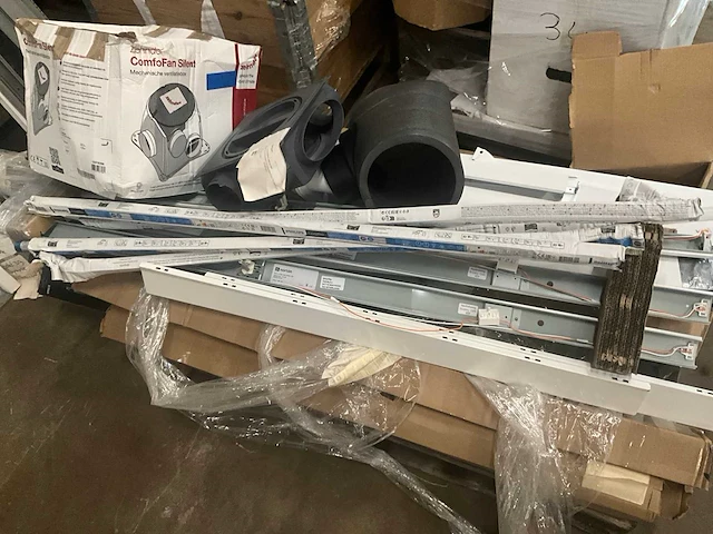 Mega partij retourgoederen - eurom, magnum, abb, solar, eaton, tkf, wallbox, ymvk, gira, - laadpalen, verwarming, aardlekautomaten, koeling, vloerverwarming, thermostaten, sanitair, infrorood, stroomdraad, keukenapparatuur, verlichting etc - afbeelding 4 van  38