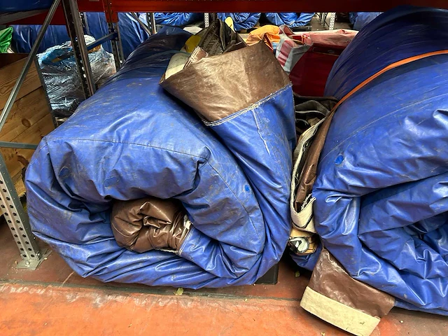 Mega piraten shooter speelboot springkussen - afbeelding 11 van  16