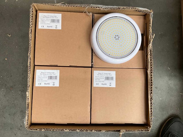 Mega pool led pool light rg-yc160tp (4x) - afbeelding 1 van  2