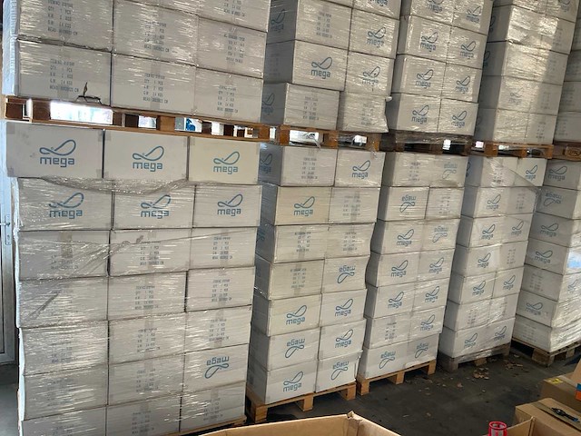 Mega pool main drain 110 mm (42x) - afbeelding 1 van  2