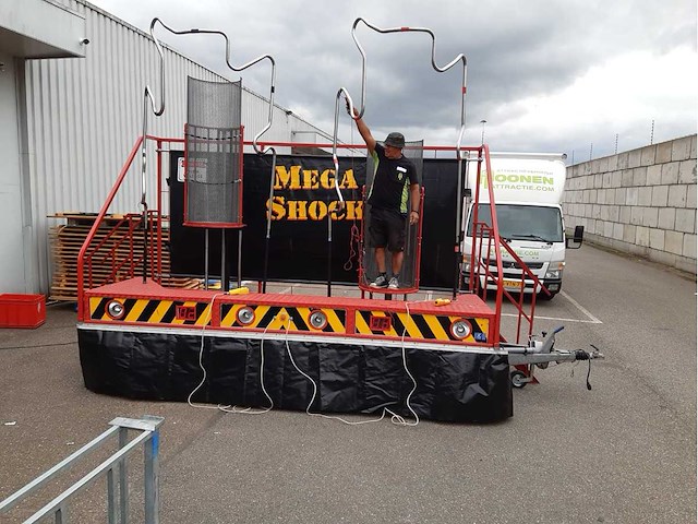 Mega shock - afbeelding 7 van  15