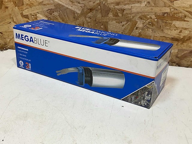 Megablue x87-813 condenspomp met temperatuursensor - afbeelding 1 van  5