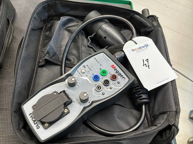 Megger evca210 laadpaal test adapter - afbeelding 2 van  2