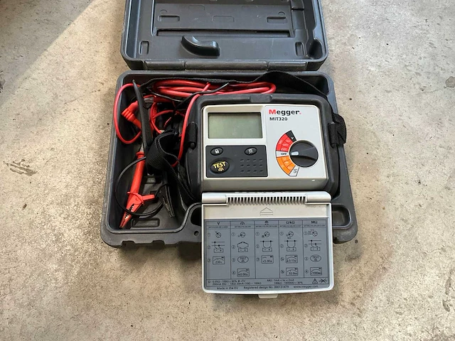 Megger mit320 insulation tester - afbeelding 1 van  6