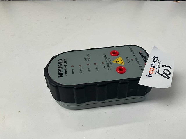 Megger mpu690 spanning tester - afbeelding 2 van  4