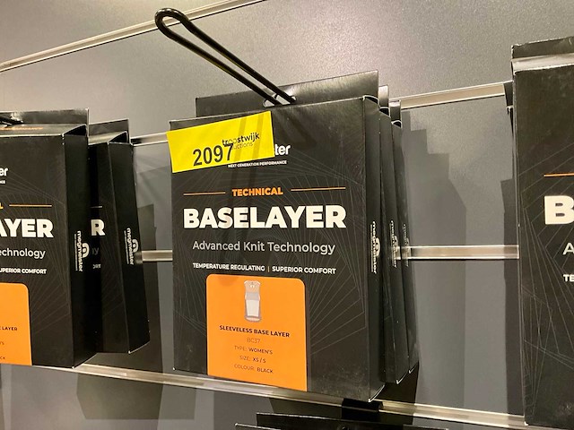 Megmeister sleeveless base layer women - xs/s (3x) - afbeelding 2 van  2