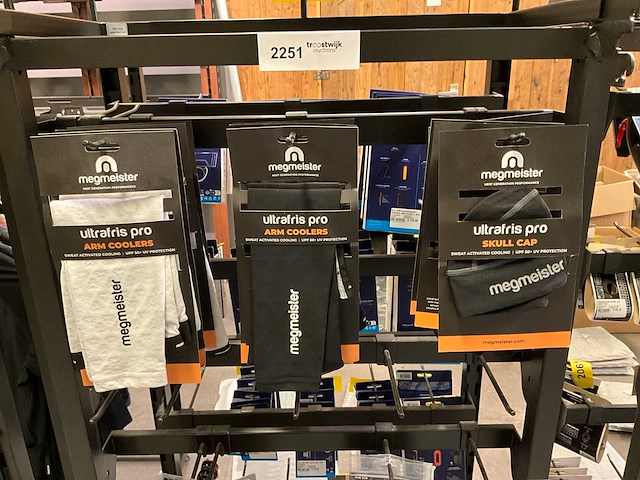 Megmeister ultrafris pro arm cooler en skull cap (11x) - afbeelding 1 van  2