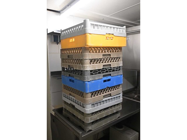 Meiko - dv 80 t - rvs korven doorschuif vaatwasmachine met miniline water ontharder en rvs aan- en afvoertafel - afbeelding 5 van  13