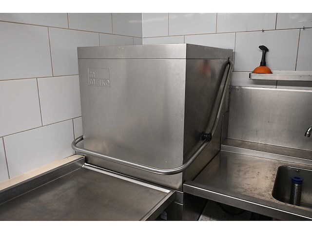 Meiko - dv 80 t - rvs korven doorschuif vaatwasmachine met miniline water ontharder en rvs aan- en afvoertafel - afbeelding 7 van  13