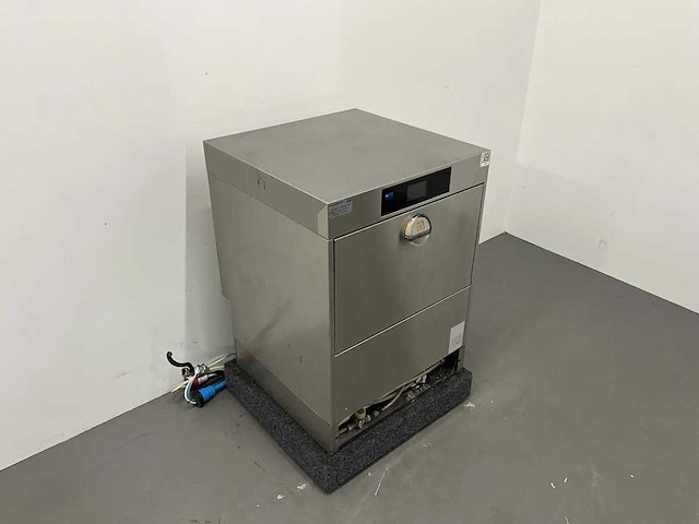 Meiko - m-iclean um - glazenspoelmachine met osmose - afbeelding 3 van  8