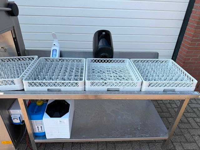 Meiko - upster - korvenvaatwasmachine - afbeelding 8 van  10
