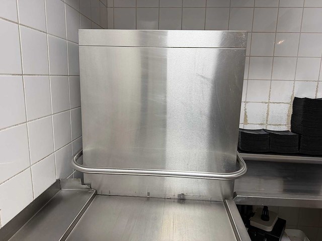 Meiko - upster h500 m2 - korvenvaatwasmachine met waterontharder - afbeelding 1 van  3