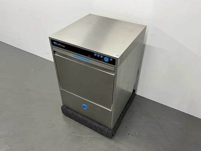 Meiko - upster u 500 m2 - korvenvaatwasmachine - afbeelding 1 van  9