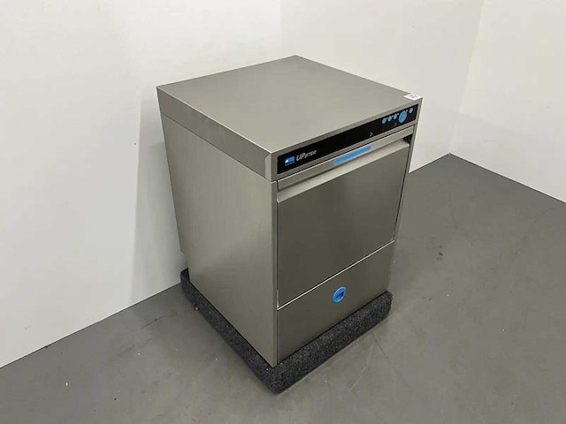 Meiko - upster u 500 m2 - korvenvaatwasmachine - afbeelding 4 van  9