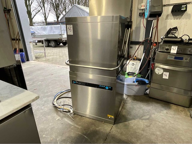 Meiko upster korvenvaatwasmachine - afbeelding 3 van  8