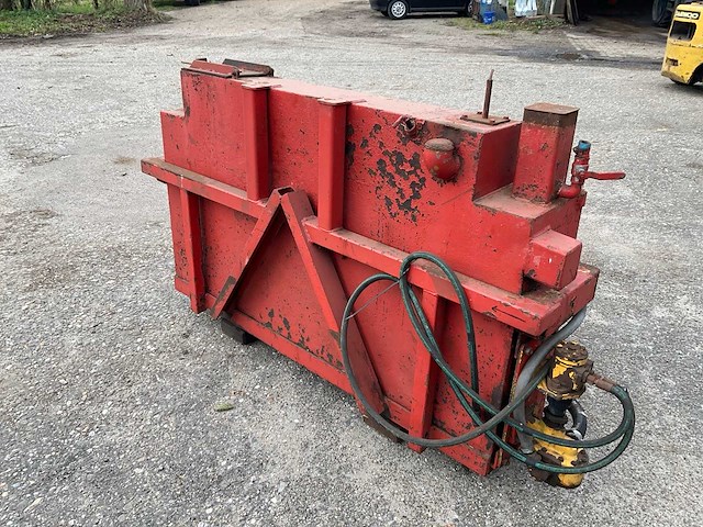 Melasse pompunit - afbeelding 5 van  5