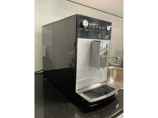 Melitta purista 300 vol automatische espressomachine - afbeelding 3 van  9