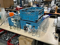 Melk- en waterflessen (70x) - afbeelding 1 van  6