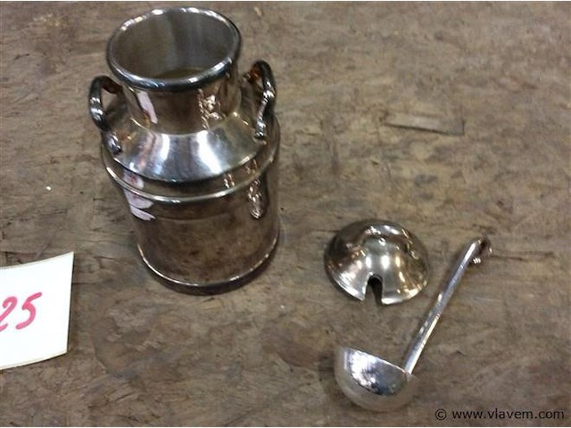 Melkbusje verziverd h:12 - afbeelding 2 van  2