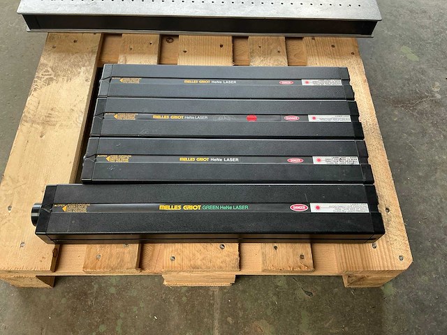 Melles griot lasers - afbeelding 1 van  12