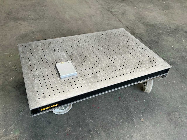Melles griot optische tafel / microbench - afbeelding 1 van  8