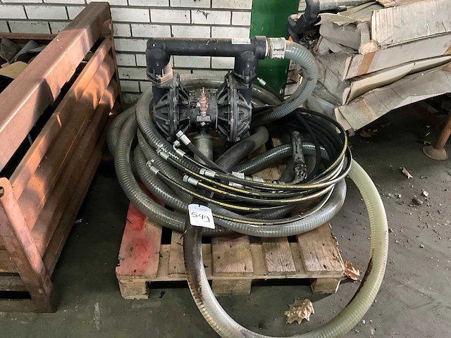 Membraam pompunit - afbeelding 1 van  4