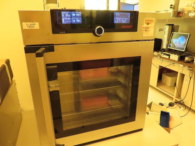 Memmert - uf110 plus - droogstoof - afbeelding 1 van  11
