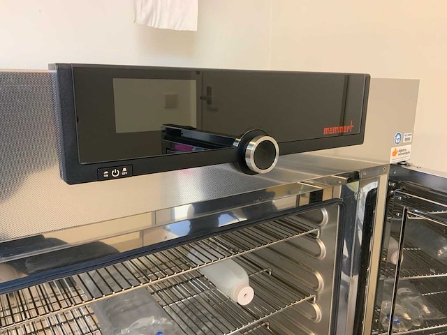 Memmert broedstoof - afbeelding 13 van  14