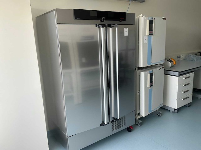 Memmert ich750l klimaatkamer - afbeelding 1 van  12