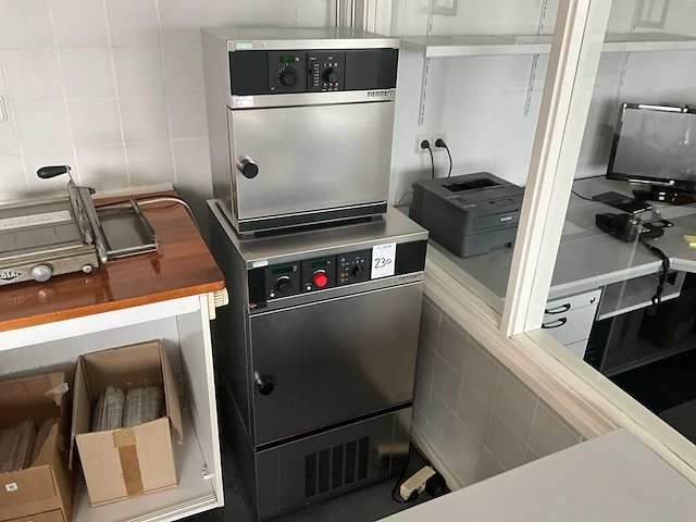 Memmert icp400 droogstoof - afbeelding 1 van  10