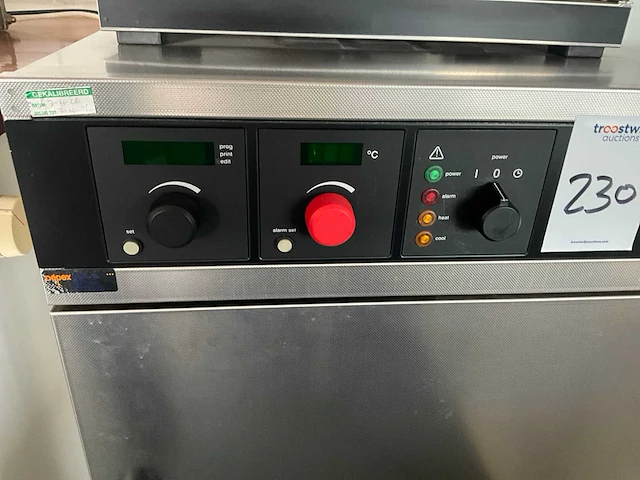Memmert icp400 droogstoof - afbeelding 5 van  10