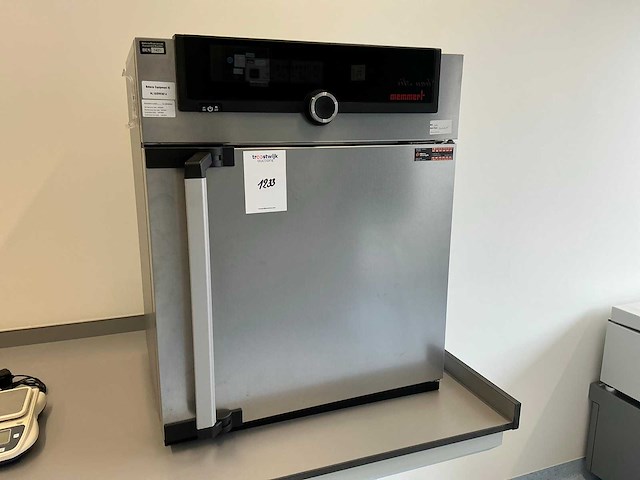 Memmert in30 laboratoriumincubator - afbeelding 1 van  7