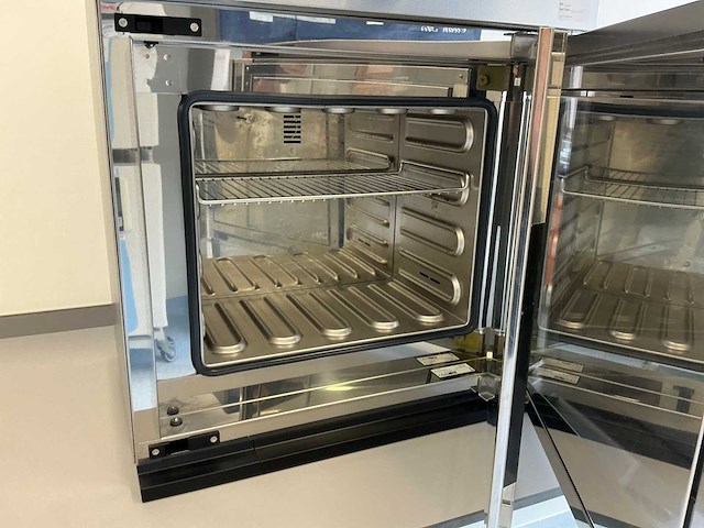 Memmert in30 laboratoriumincubator - afbeelding 5 van  7