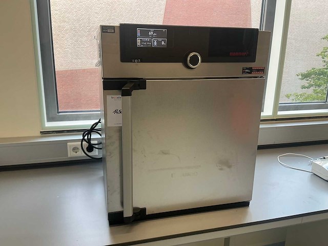 Memmert in30 laboratoriumincubator - afbeelding 1 van  5