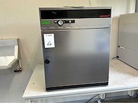 Memmert ufb 400 laboratorium droogoven / verwarmingsoven