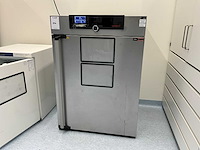Memmert un260 laboratoriumoven - afbeelding 1 van  6