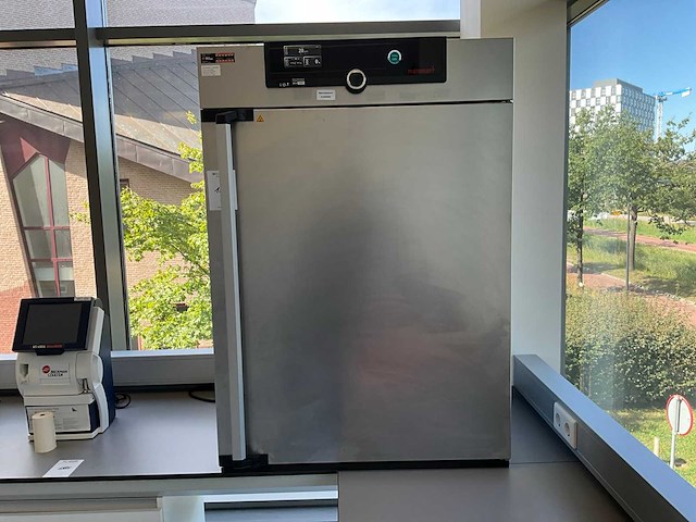 Memmert un260 laboratoriumoven - afbeelding 2 van  7