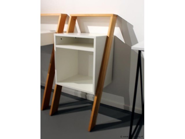 Memo opbergkast / nachtkastje - afbeelding 1 van  3